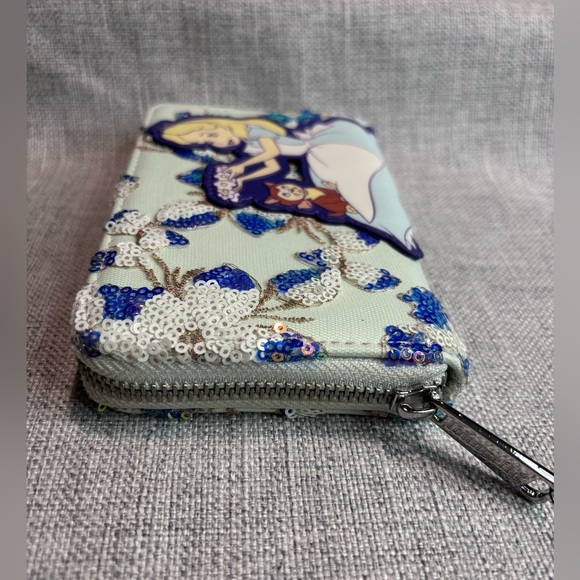 Loungefly Disney Alice in Wonderland Alice & Dinah Floral Sequin Wallet - Picture 7 of 11